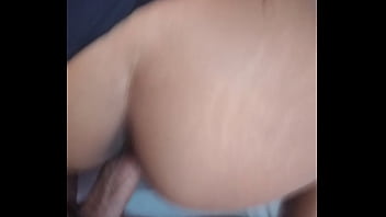 Preview 1 of Mommys Son Suck Boobs Indain - Casal hot dando uma rapidinha