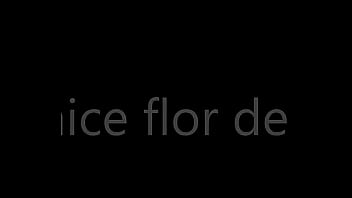 Preview 1 of Artozoo Sexo Con Perros - me hago flor de paja que chica quiere ayudarme?