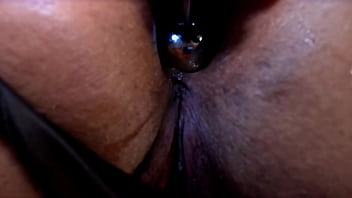 Preview 3 of Www Xxx Con Bf Hd - Nicoly ao vivo: plug no cuzinho,  bucetinha cheia e um squirting de tirar o f&ocirc_lego!