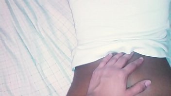 Preview 2 of Squirting Xxxx - Mientras me la cojo revisa su Facebook
