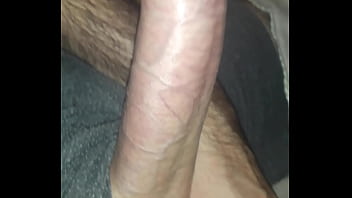 Preview 2 of Man Fucks His Cat - Alguien me da una fiesta?