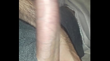 Preview 1 of Man Fucks His Cat - Alguien me da una fiesta?