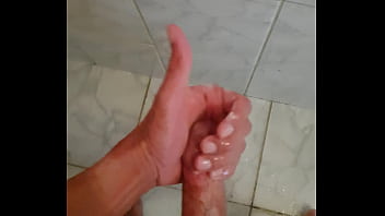 Preview 1 of Saxsi Pon Vidiopon - Gozando no banho