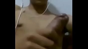 Preview 2 of Katrin Kifa Salmn Kahn Xxx - THAI BOY CAM 1