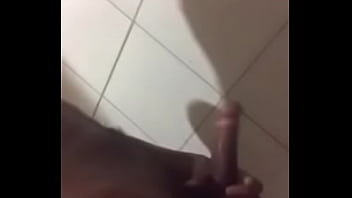 Preview 2 of French Bow Anal - no banho (rapidinho)