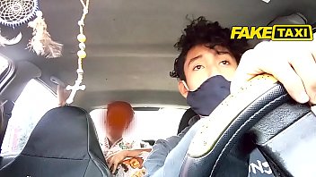 Preview 2 of Fuckgirl Sex - jovenes cachondos en el taxi