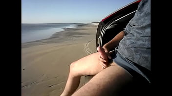 Preview 3 of Syren De Mer Machine - Punheta na praia
