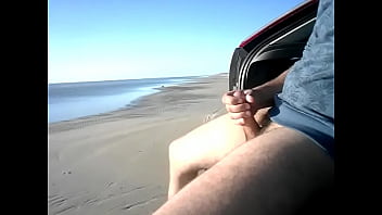 Preview 1 of Syren De Mer Machine - Punheta na praia