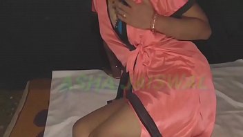 Preview 1 of Father Sex Stef Daughter - Desi Indian sex  ने ऐसे चोदा की चीख हिंदी आवाज में  निकाल गई