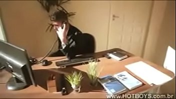 Preview 1 of Holywod Sex Video - Fernando Dotad&atilde_o arromba um Executivo