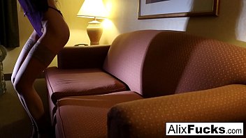 Preview 1 of Pepek Bulu Tipis - Hotel slut Alix gets herself all hot and bothered!