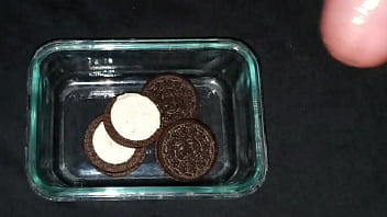 Preview 2 of Xx Video Heroine Hd - Extra Cum cream on my double stuffed oreos. Creamy delicious.