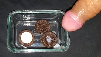 Preview 4 of Xx Video Heroine Hd - Extra Cum cream on my double stuffed oreos. Creamy delicious.