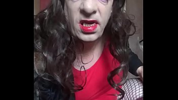 Preview 1 of Xxx Bpwoto - im mark wright a bisexual crossdresser that loves to d. piss and i will d. your piss like im d.ing my own every last drop of it