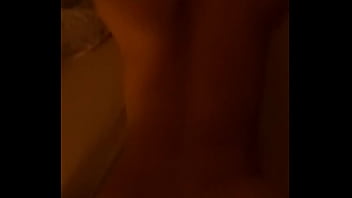 Preview 1 of Bigass Aunty - Nhấp v&agrave_o lồn e đi.. e sướng qu&aacute_