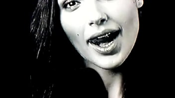 Preview 1 of Dity Massager - Gal Gadot Tribute