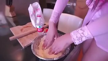 Preview 1 of Pakistan Xxxviii Hd - 顶级模特 绝美厨娘诱惑