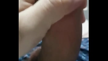 Preview 1 of Russian Real Defloration Hymen - Gay falando putaria e batendo uma punheta gostosa