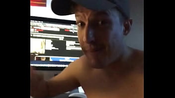 Preview 2 of Peludas Na Siririca Se Filmando - Verification video