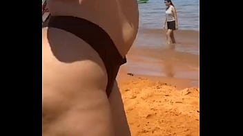 Preview 3 of Brett Mycles - Tia bailando en tanga tiene un culote . Aunt dancing big ass on thong