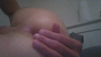 Preview 2 of Phimsexbabau Com - Whiteboy playing with his pink pussy