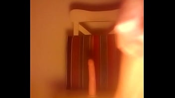 Preview 1 of Tamil X Wap - Argentino colandose un dildo