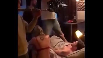 Preview 4 of Monkeyporn - putaria na quarentena