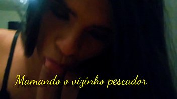 Preview 1 of Real Life Mom Son Porn - Thallyni mamando o vizinho Pescador