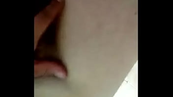 Preview 1 of Gandhi Baba Com - Manda un video masturb&aacute_ndose en el ba&ntilde_o