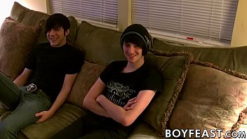 Preview 1 of Cum In Sister In Law Flat Shoe - Young men kiss before performing sloppy oral and handy time