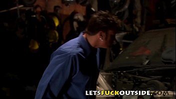 Preview 1 of 3d Brutal Monster Raoe - Lets Fuck Outside - Hot Mecanic Babe Fucked on the Hood of a Car