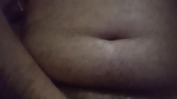 Preview 2 of Nud Dance Sex - Gordinho Punheteiro segurando o saco