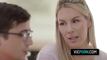Preview 1 of Ma Chele Bf Hd - Blonde milf teacher Bunny Madison instead of giving lesions she has sex with her student
