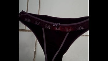 Preview 1 of Arobian Beautiful Girl - Parte dos tendero