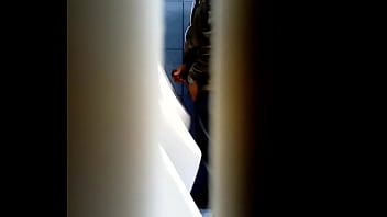 Preview 2 of Cheating Mom Doughter - espiando en bathroon410