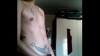 Preview 4 of Lick Cum Off Tit Threesome - Sem censura