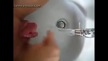Preview 4 of Www Hustler Video Com - تلعب بكسها حميانه