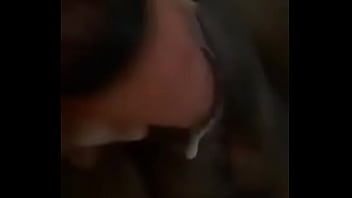 Preview 3 of Non Stop Handjob Milking - L a cuarentena la tiene loca.. se viene rico