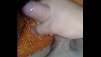 Preview 2 of Hanging On - madrugada fria