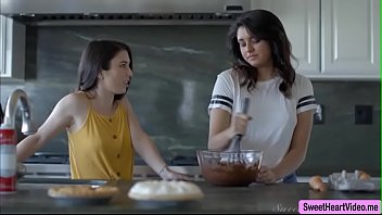 Preview 1 of Skinhead Cunt - Serena and Leda have sex in the kitchen
