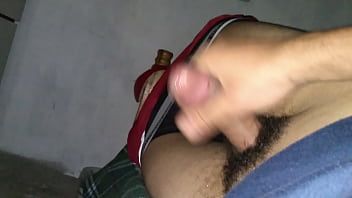 Preview 4 of Emma Butt Xxx 2018 - Gozei gostoso penssando no dia que espiei minha tia Evanira tomando banho