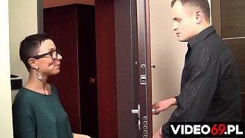 Preview 1 of Fuck Friends Moms - Polskie porno - Ja z tobą poćwiczę