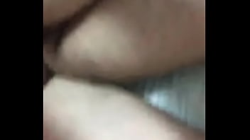 Preview 1 of Horny Bubble Butt Rides Dick - Mexicano metiendole la verga por el culo a un salvadore&ntilde_o