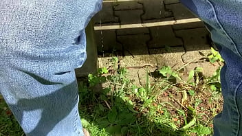 Preview 3 of Nina Elle Sex Her Son - Pipi-culotte de gros-pisseur