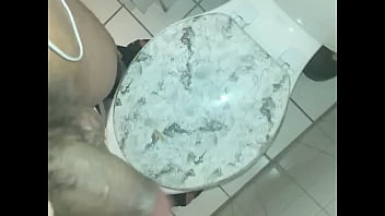 Preview 1 of Latina Chichona - Dick Flop 2