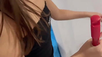 Preview 4 of Sunny Leone X V With Boy - limpando a casa pra gozar gostosinho