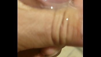 Preview 3 of Pervert Dad Peeping - Eyaculacion mini video