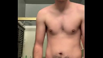Preview 1 of Afghan Xxxxxx Videos Parzana Naz - Russian guy Alex in the shower 1