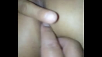 Preview 1 of Lesbian And Kid - Juego anal,  una delicia