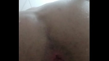 Preview 4 of Horny Black Mothers 16 - Brincando no banho